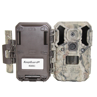 IP67 Outdoor Hidden Trail Camera 940nm LEDS Dua Lensa Dengan Kartu SDHC